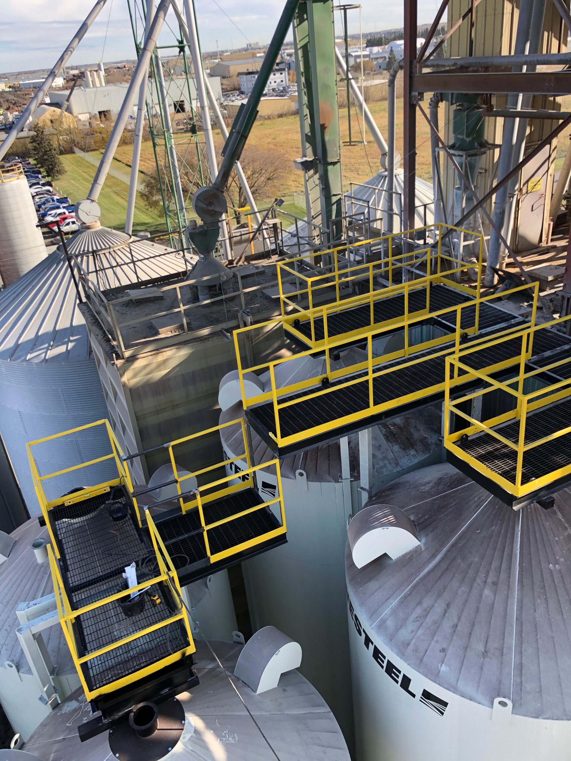 Elevated platform installation — Trouw Nutrition Chilliwack